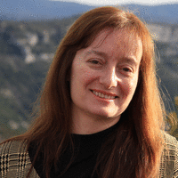 Andrea Grabe-Guimaraes