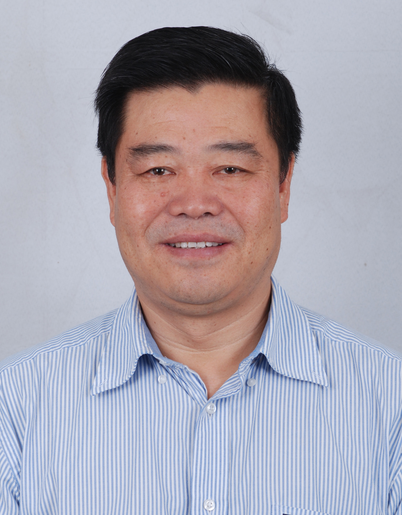 Dongqing Wei