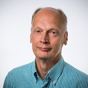 Ron.A.J.  van Ostayen