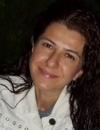 Esra Ozkavukcu