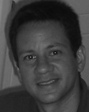 Leonardo F. Peres