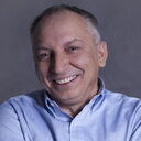 Artur J Jakimiuk