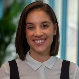 Hannah L Mayr