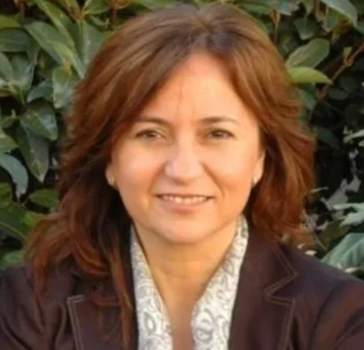 M. Luz Calle Rosingana