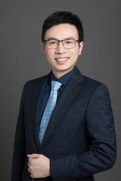 Yiwei Gong