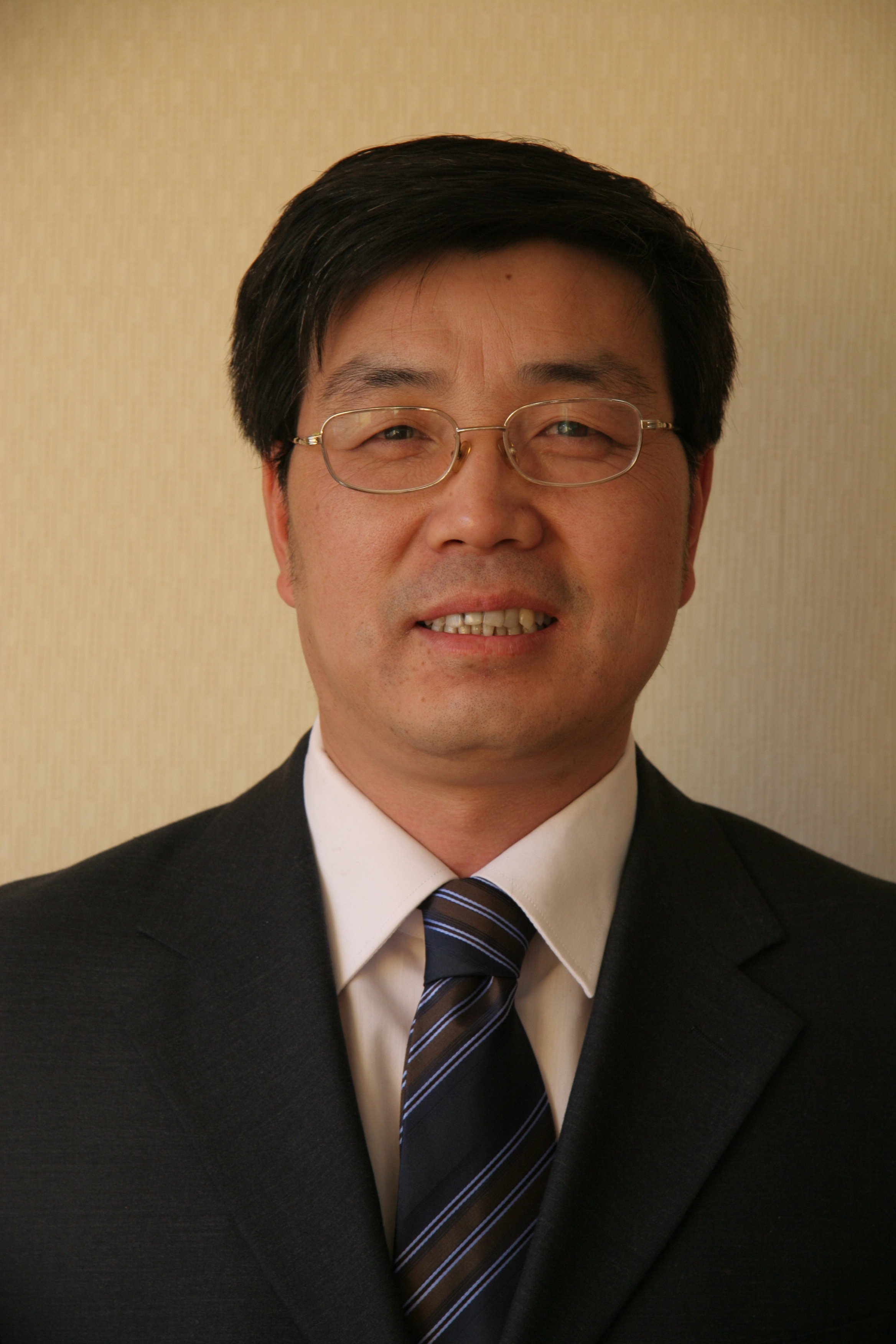 Xiaomin Wang