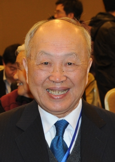 Yusheng Yang