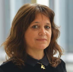 Andrea V. Bragas