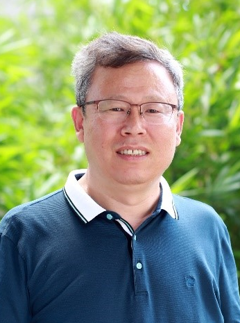 Yan Gong