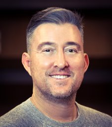Luke E. Stoeckel