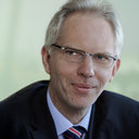 Stefan R Schmidt