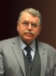 Maciej Henneberg