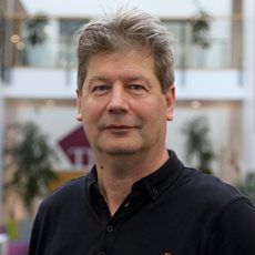 Ian Thomson