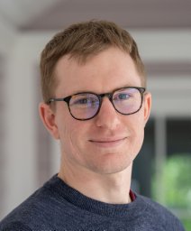 Michael J Currie