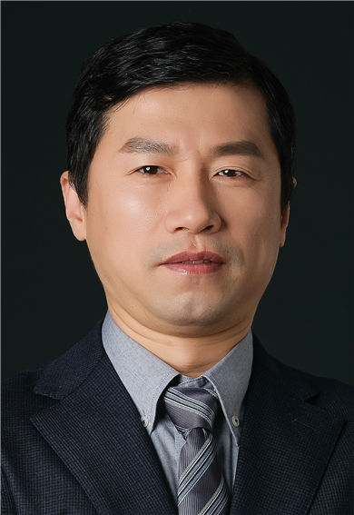 Donghui Guo