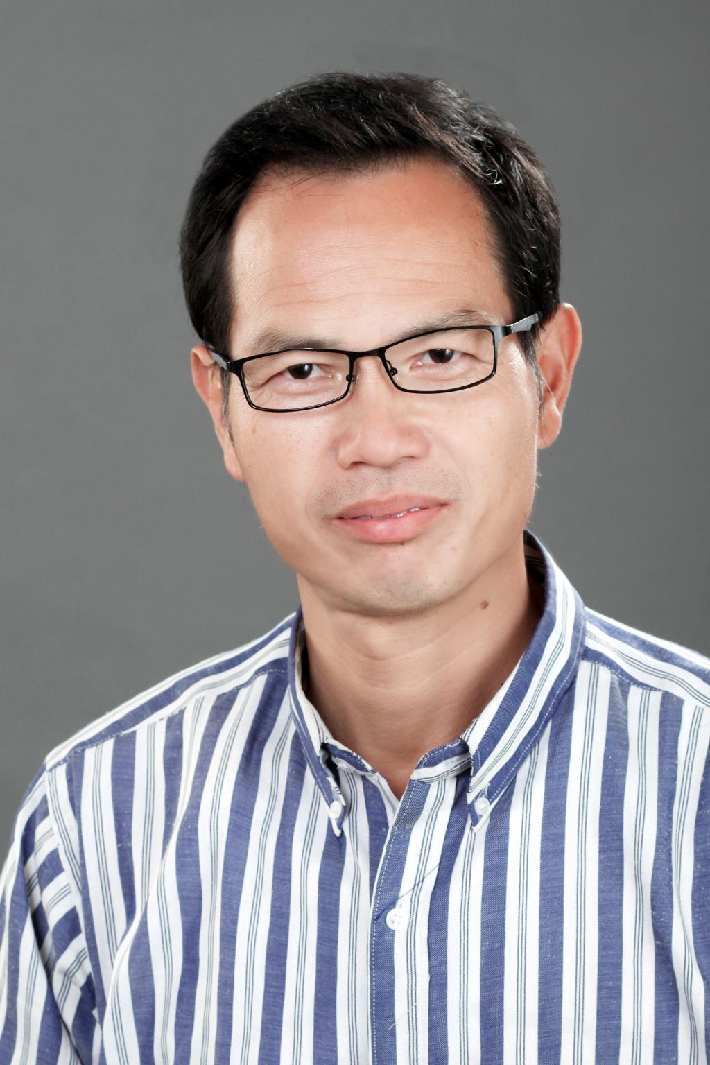 Deyi Zhou