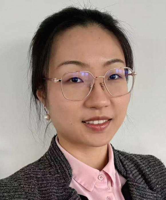 Yunwen Xu