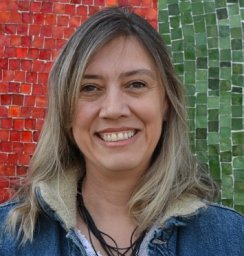Sarajane Marques Peres