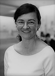 Miriam Leuchter