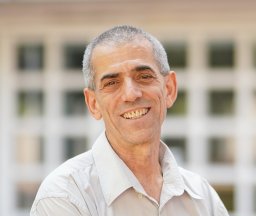 Uri Shavit