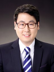 Kyunbae Lee