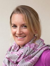 Lucinda J Black