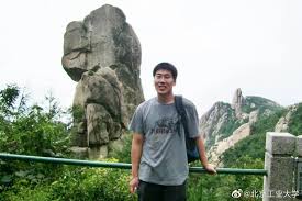 Xinlong Yan