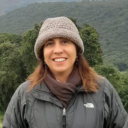 Alessandra A. Souza