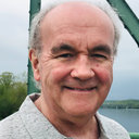 Richard J Murrills