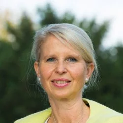 Susan Lanham-New