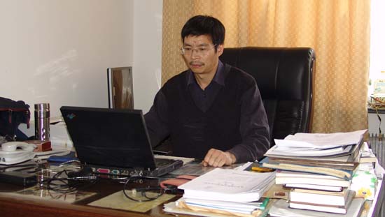 Jingzhong Zhang