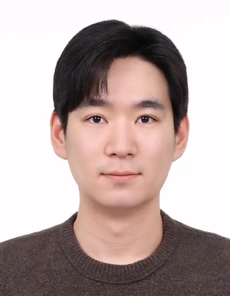 Seunghoon Lee