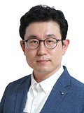 Yong-Hyun Lee