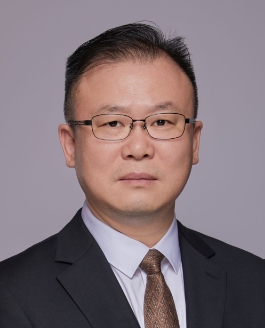 He Huang