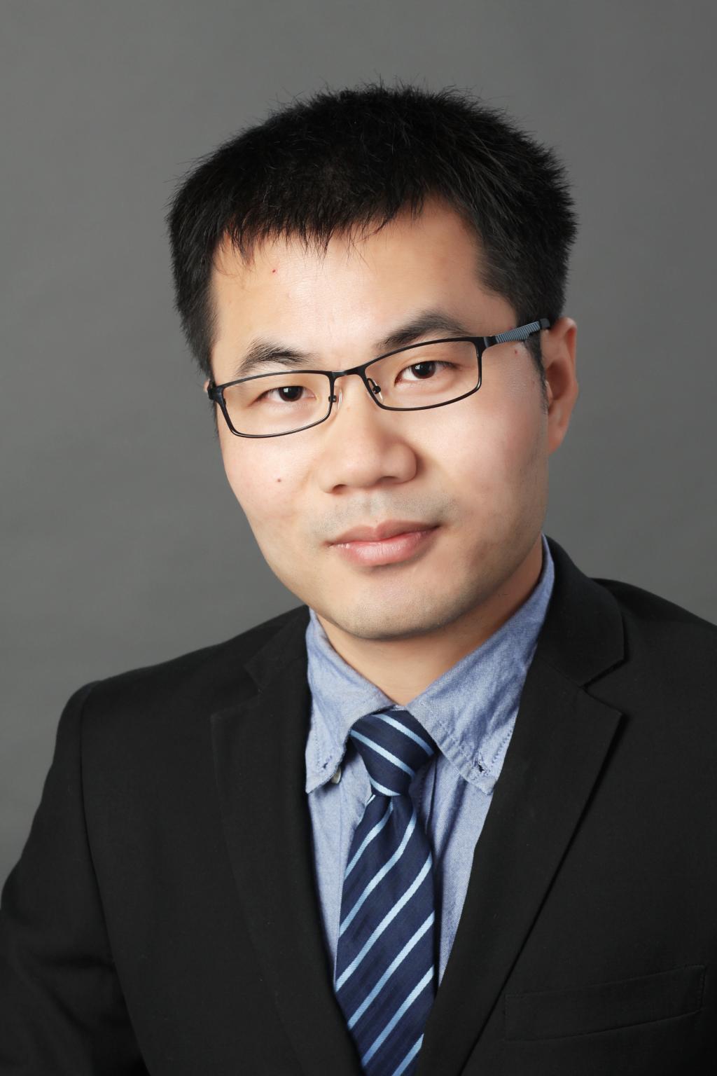 Gucheng Li