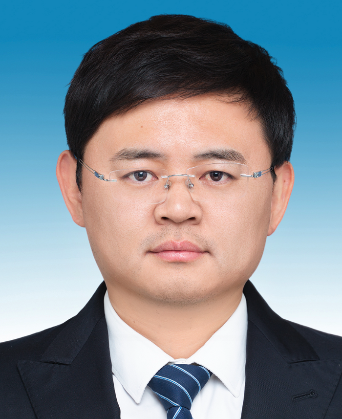 Yuming Fang