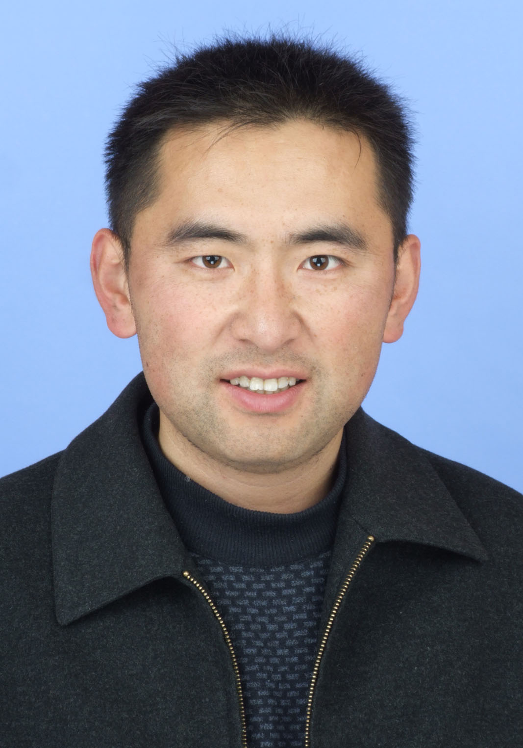 Yangong Du
