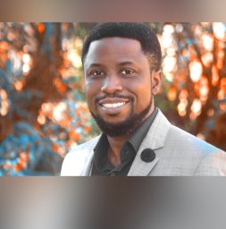Oluwaseun O. Oyekola