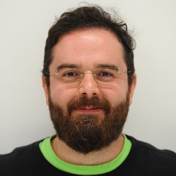 Babak Raeisinia