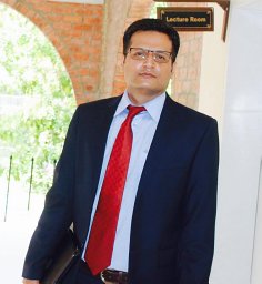 Luqman Riaz