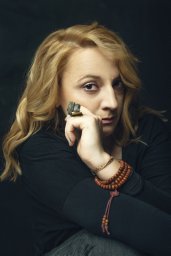 Julia E Wahl