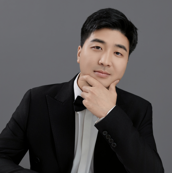 Xinfeng Zhou