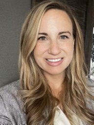 Stefanie R Bailey