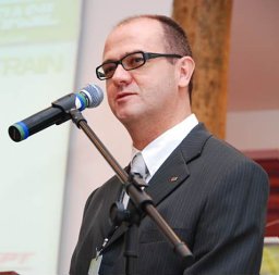 Eduardo Tomanik