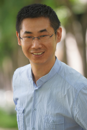 Dezhang Lu