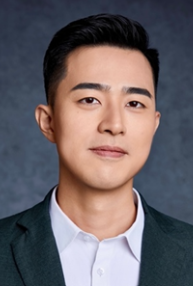 Yifan Yang