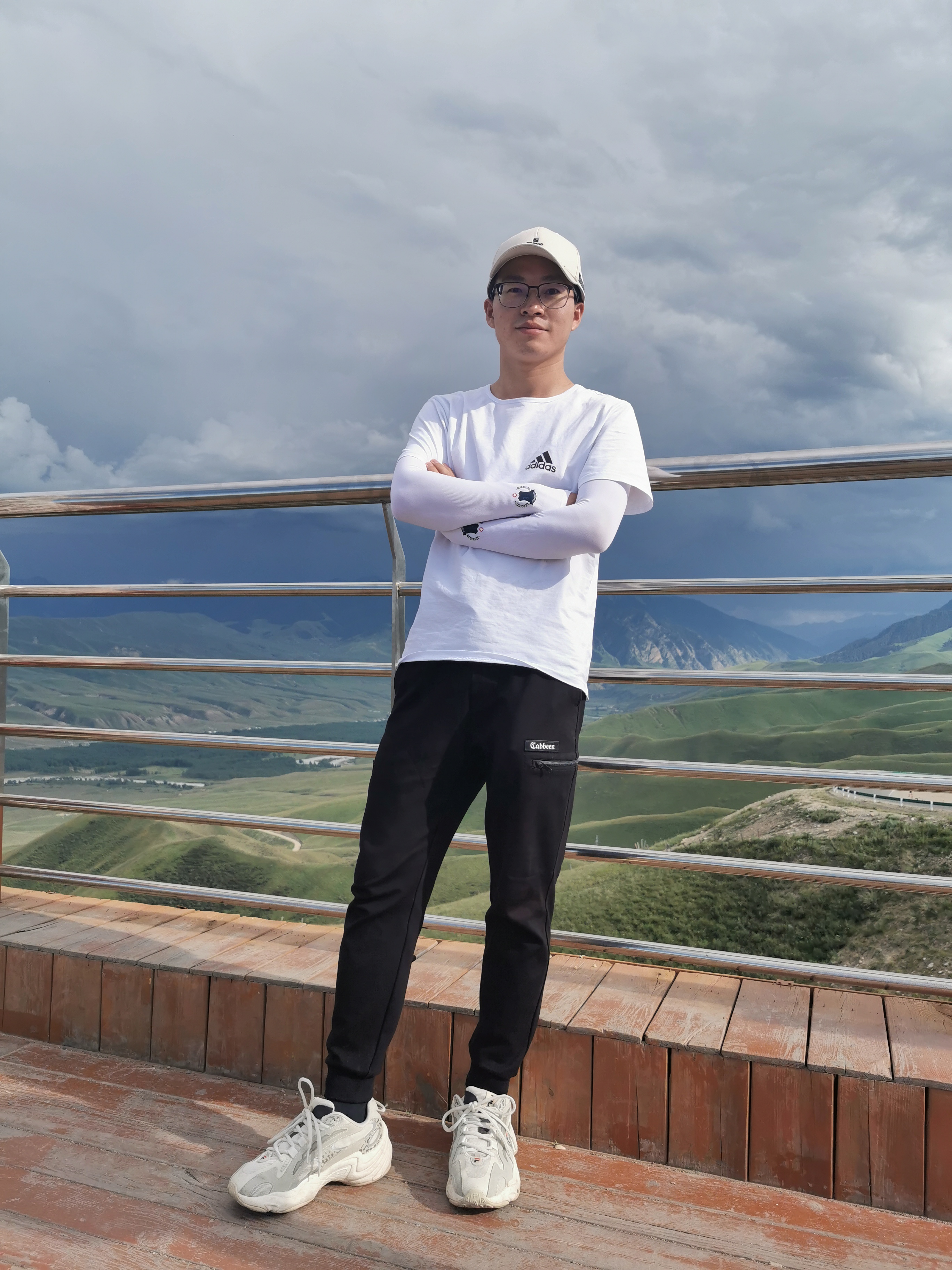 Zhengbao Fang
