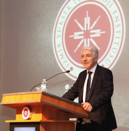 Alper Baba