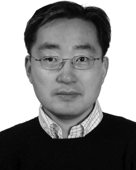 Yongjoong Lee