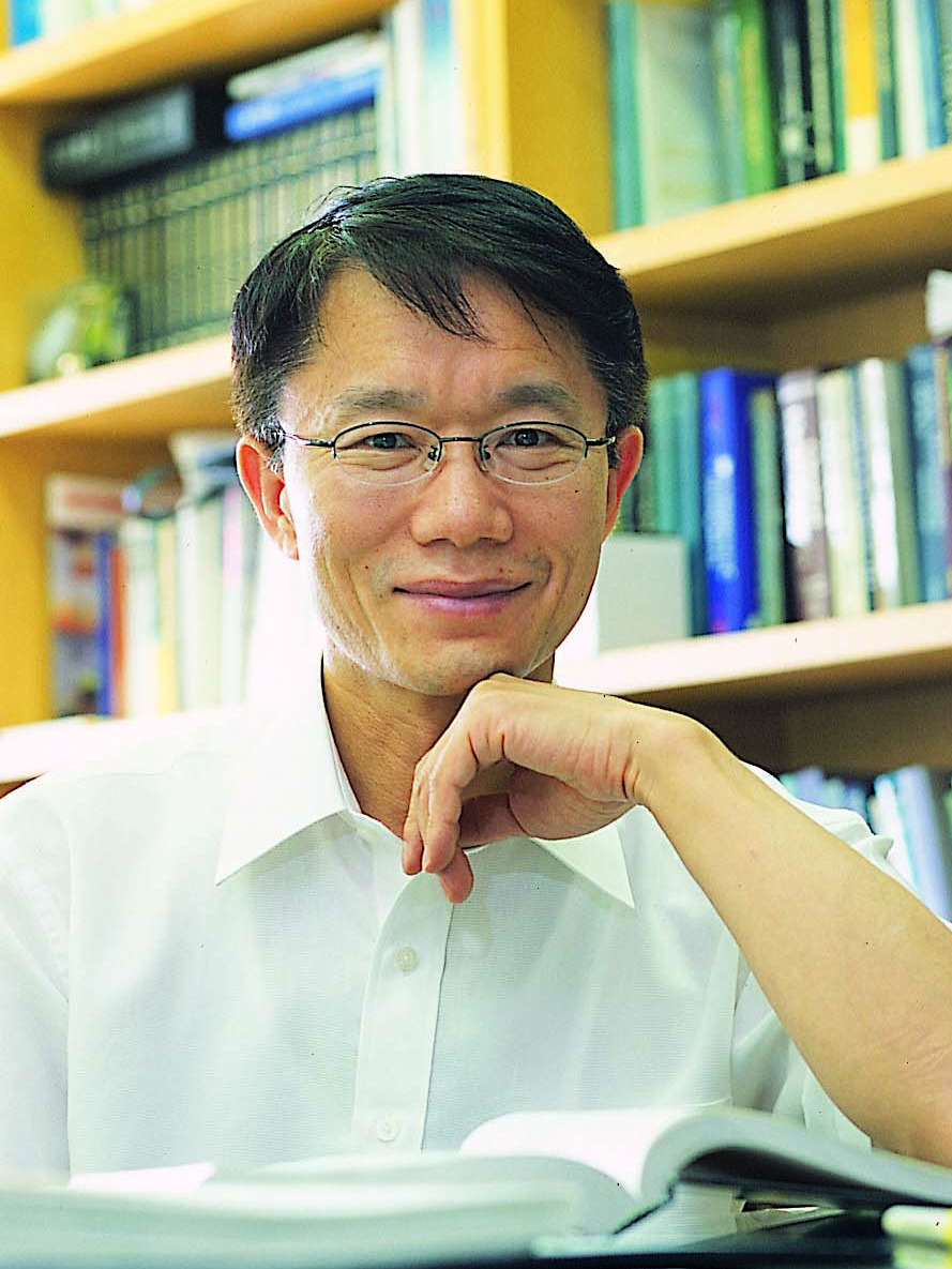 Chang Hee Lee